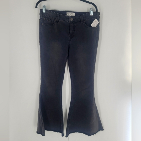 NWT Free People Jayde Stretch Denim Flared Leg Jeans Size 30 New - Picture 1 of 5